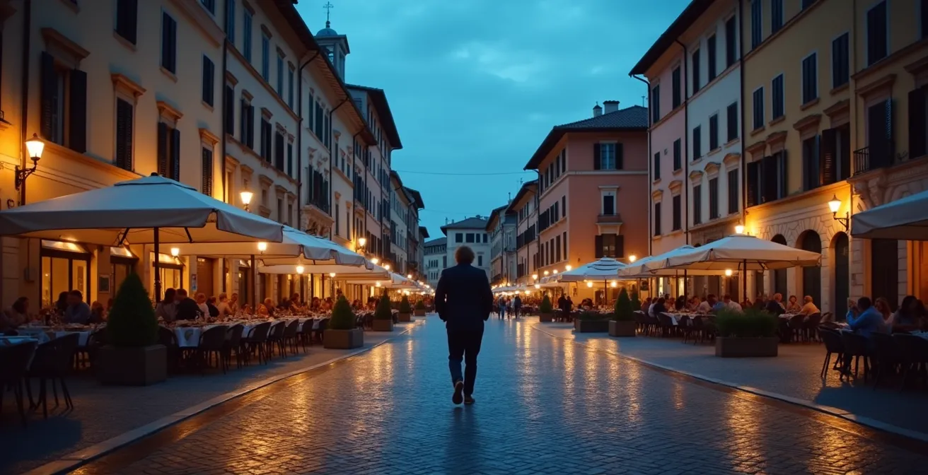 Vista di una piazza italiana al tramonto con persona che cammina rilassata